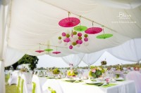 Trang trí đám cưới với gam màu hot pink
